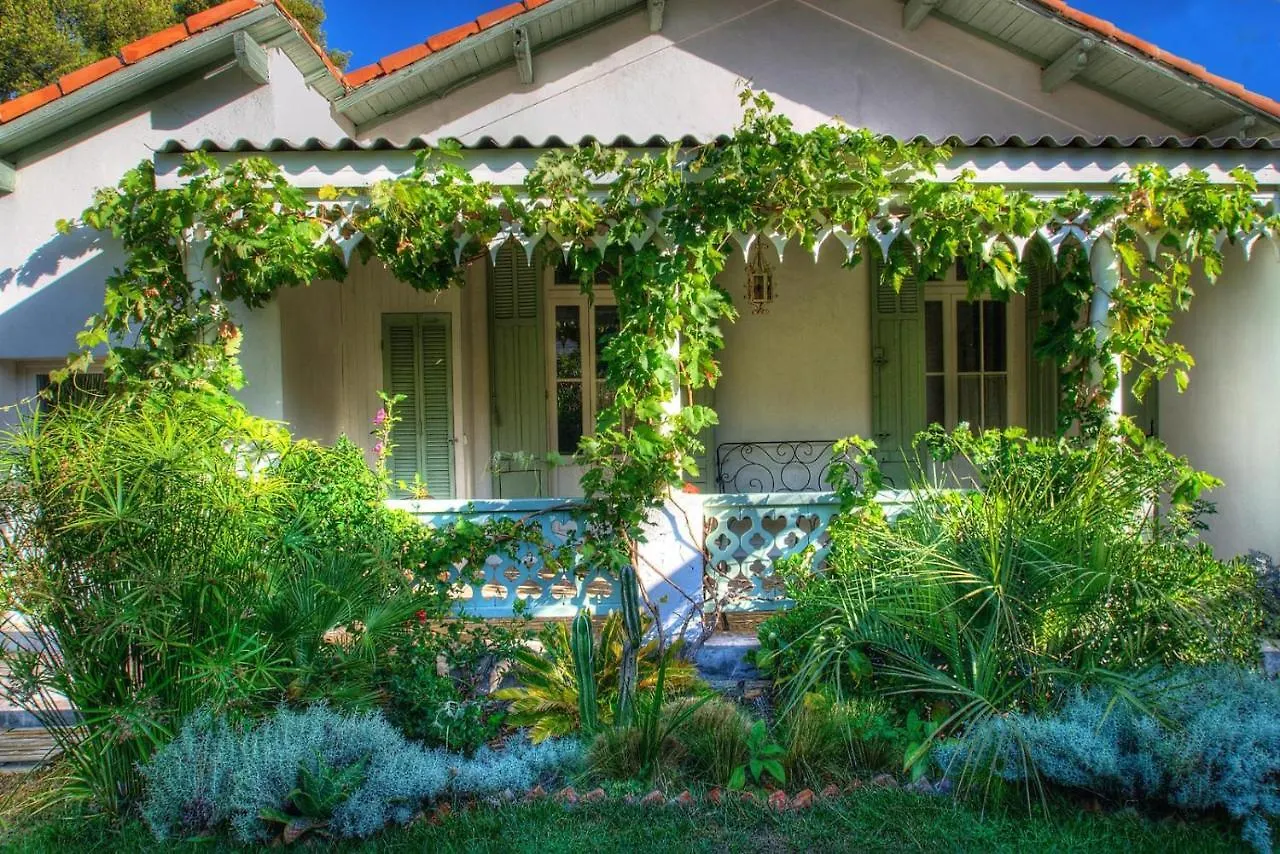 La Petite Calanque Bed and Breakfast Marseille