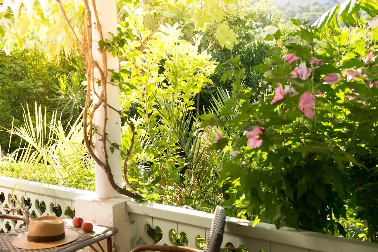 Bed & Breakfast La Petite Calanque Bed and Breakfast Marseille